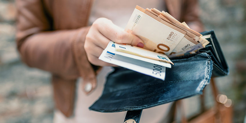 Salário mínimo sobe para 920 euros em 2026