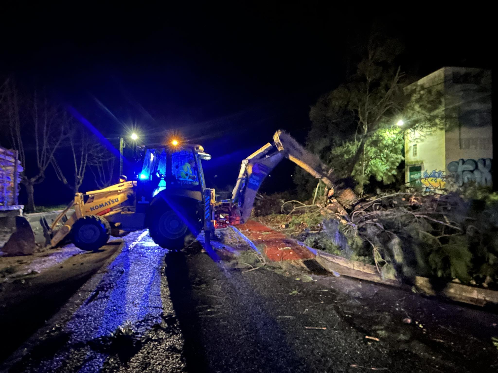 Proteção civil com cerca de 100 ocorrências entre as 0000 e as 0630