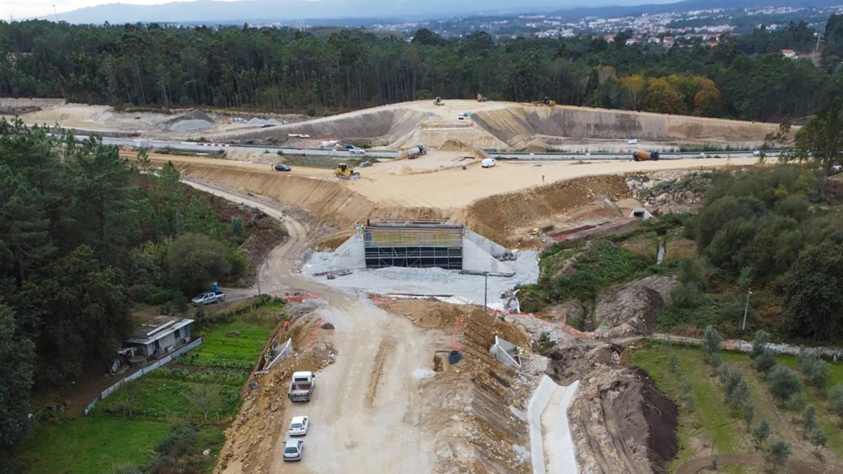 Trânsito condicionado no antigo IP5 em Viseu na quarta-feira devido a obras